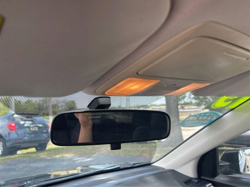 Used 2015 Honda CR-V LX image 12
