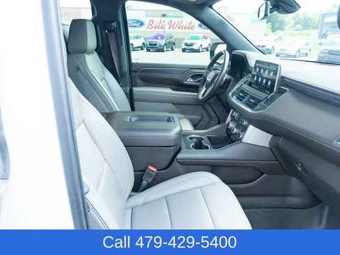 Used 2021 GMC Yukon SLT w/ SLT Premium Package AWD/4WD image 42