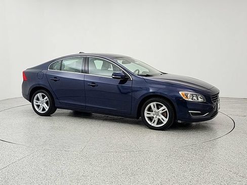 Used 2014 Volvo S60 T5 w/ Climate Package FWD image 3