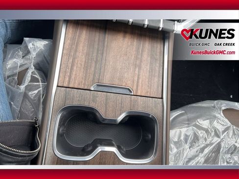 New 2026 GMC Acadia Denali Ultimate image 15