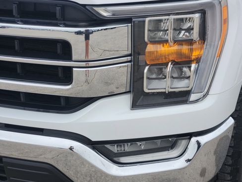 Used 2022 Ford F150 Lariat w/ FX4 Off-Road Package AWD/4WD image 8