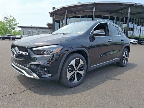 New 2025 Mercedes-Benz GLA 250 4MATIC image 3