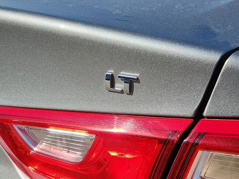 Used 2023 Chevrolet Malibu LT image 10