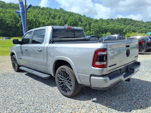 Used 2022 RAM 1500 Laramie AWD/4WD image 5