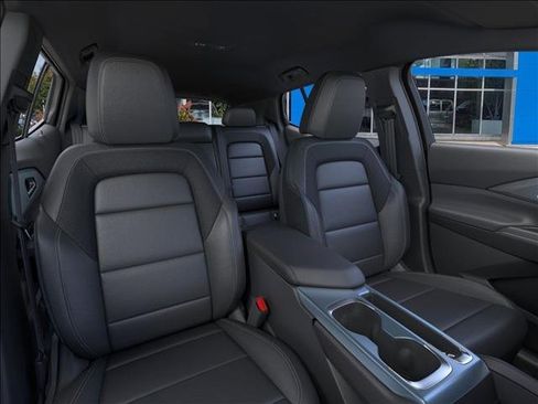 New 2026 Chevrolet Equinox EV LT image 16