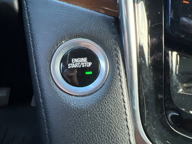 Used 2017 Cadillac Escalade ESV Luxury RWD image 19