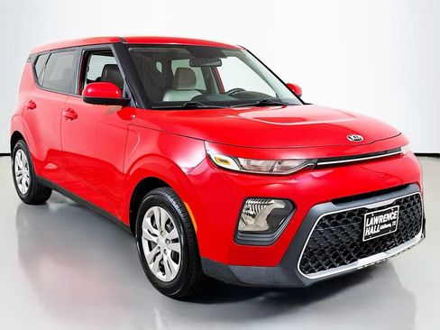 Used 2020 Kia Soul LX FWD image 3