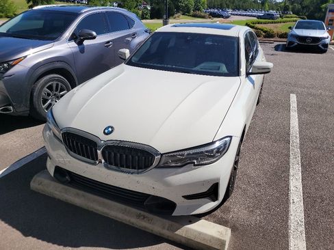 Used 2019 BMW 330i Sedan RWD image 2