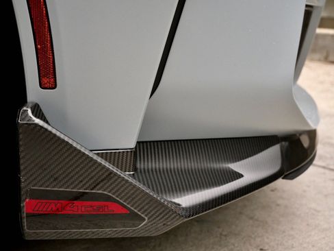 Used 2023 BMW M4 CSL image 11