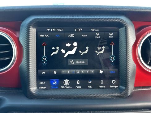 Used 2023 Jeep Wrangler Unlimited Rubicon w/ Xtreme Recon 35" Tire Package image 33