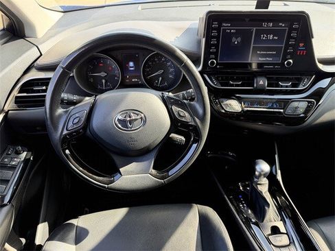 Used 2021 Toyota C-HR Limited image 12