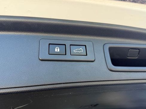 Used 2023 Subaru Forester Limited AWD/4WD image 18
