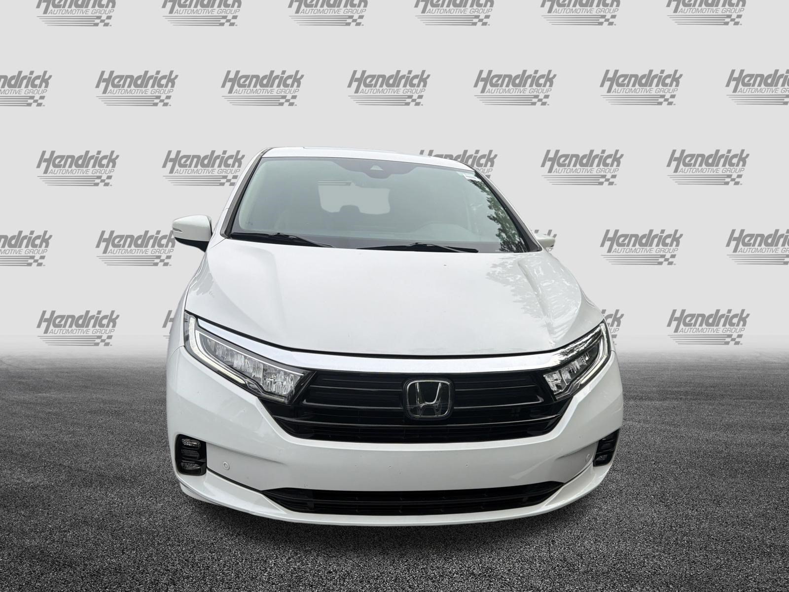 Used 2023 Honda Odyssey Touring image 3