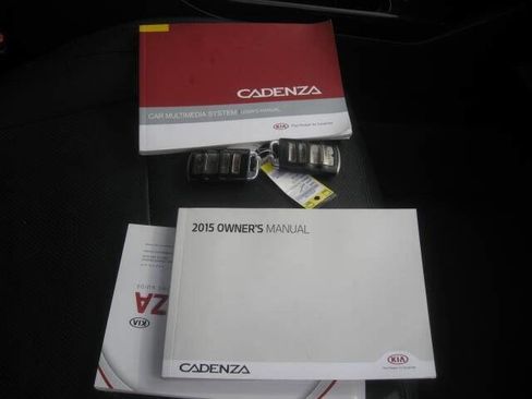 Used 2015 Kia Cadenza Premium w/ Luxury Package image 29