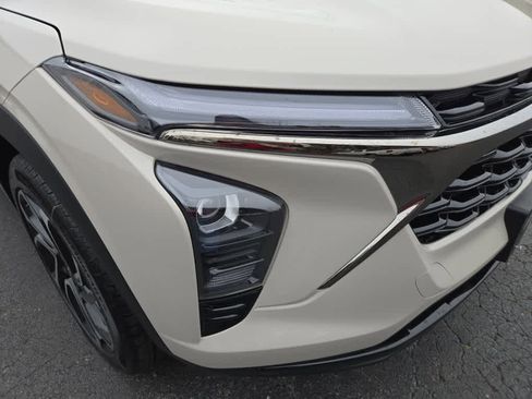 New 2026 Chevrolet Trax RS w/ Driver Confidence Package image 10