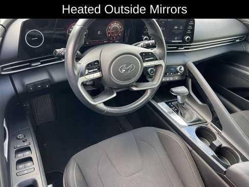 Used 2021 Hyundai Elantra SEL w/ Convenience Package image 13