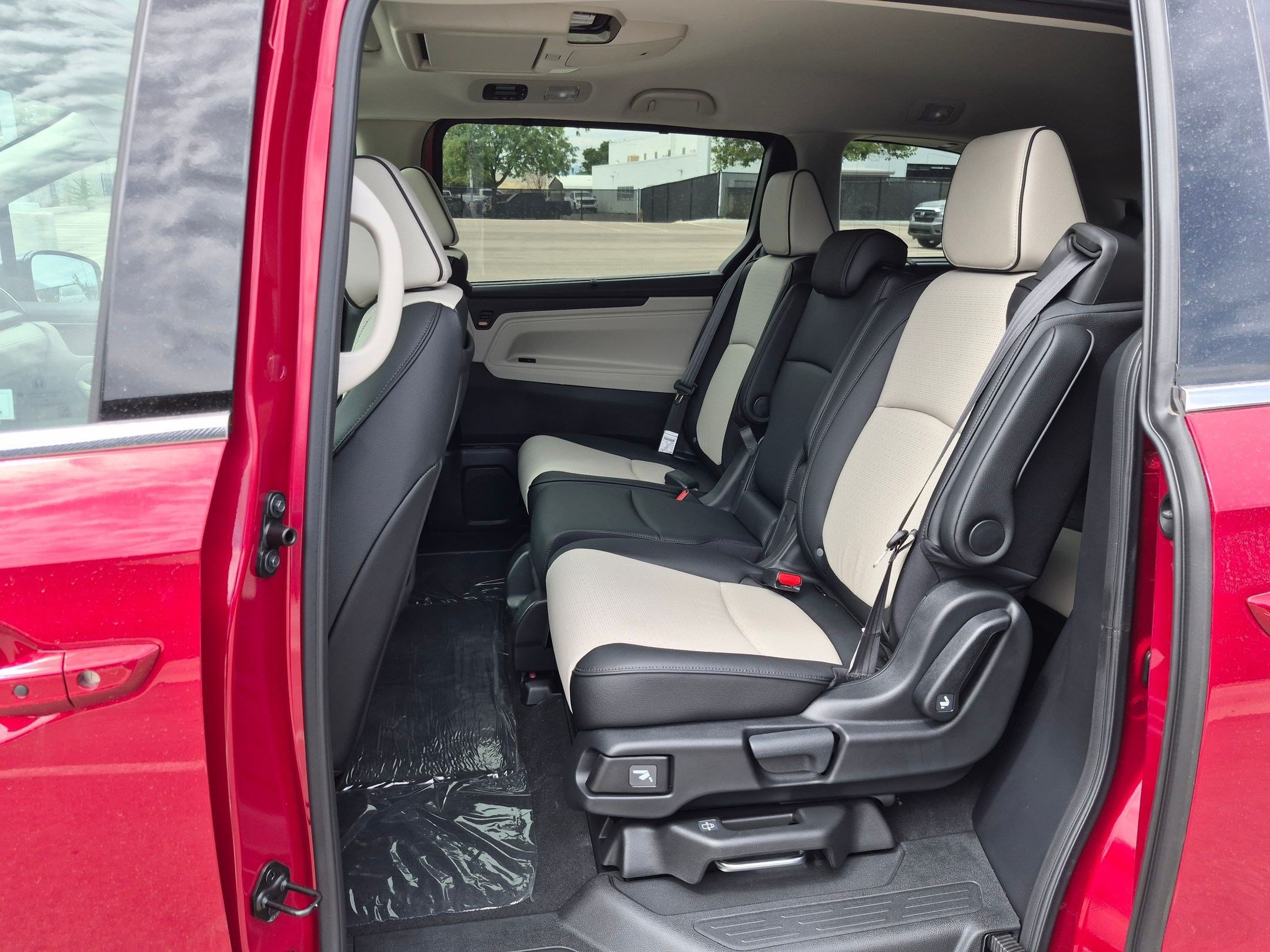 New 2026 Honda Odyssey Elite image 16