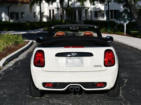 Used 2021 MINI Cooper S image 36
