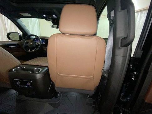 Used 2026 Chevrolet Tahoe High Country AWD/4WD image 41