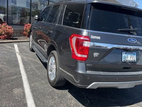 Used 2021 Ford Expedition XLT image 4