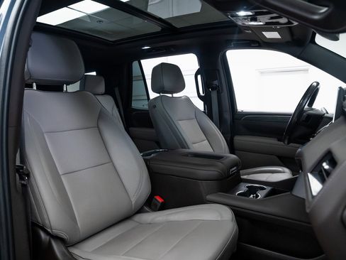 Used 2021 GMC Yukon SLT w/ SLT Premium Package image 25