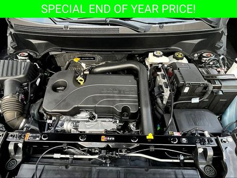 Used 2023 GMC Terrain SLT w/ LPO, Floor Liner Package image 28