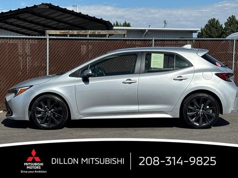 Used 2025 Toyota Corolla XSE FWD image 7