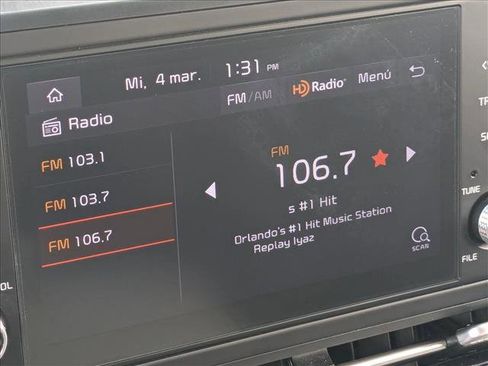 Used 2022 Kia Carnival LX image 13