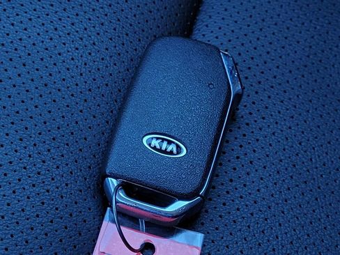 Used 2021 Kia Sportage EX image 25