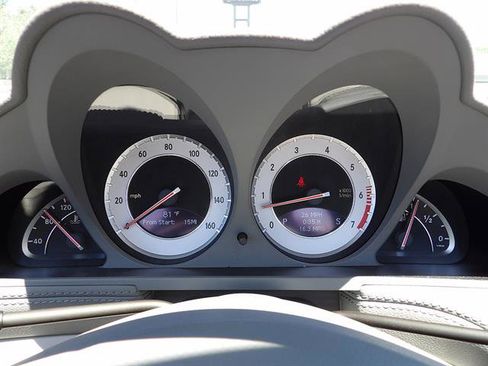 Used 2009 Mercedes-Benz SL 550 image 23