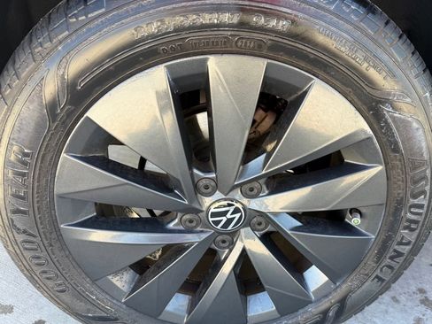 Used 2023 Volkswagen Taos S FWD image 10