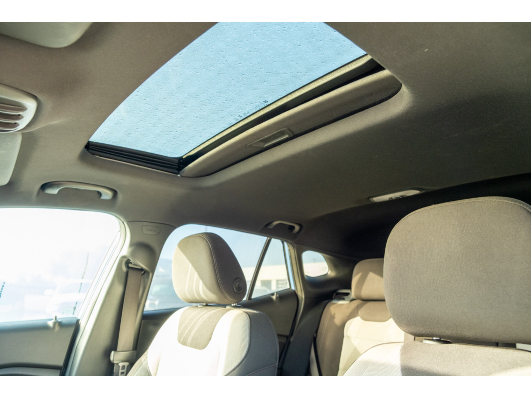 Used 2024 Chevrolet Trax RS w/ Sunroof Package FWD image 15