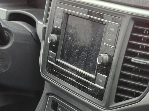 Used 2023 Volkswagen Atlas SE image 17