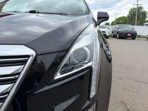 Used 2018 Cadillac XT5 Luxury w/ Driver Awareness Package AWD/4WD image 19