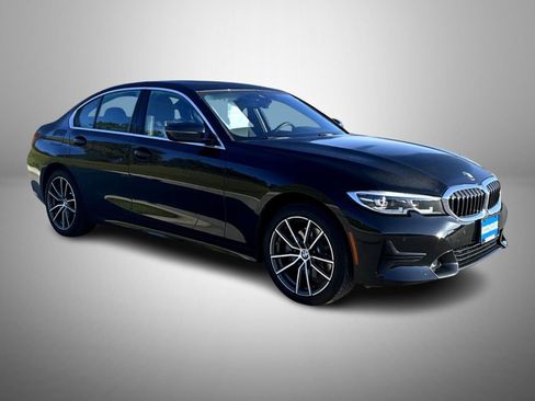 Used 2020 BMW 330i xDrive Sedan w/ Convenience Package image 3