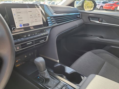 Certified 2025 Toyota Camry LE w/ Convenience Package image 21