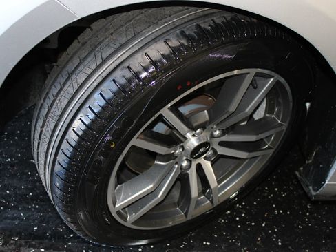 Used 2016 Ford Mustang Premium RWD image 42
