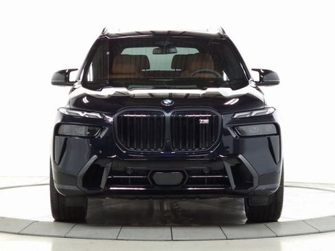 Used 2025 BMW X7 M60i image 2
