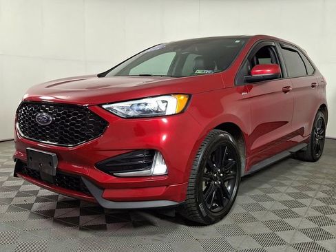 Used 2022 Ford Edge ST-Line w/ Class II Trailer Tow Package AWD/4WD image 6