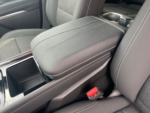 New 2026 Chevrolet Traverse LT w/ Midnight/Sport Edition image 16