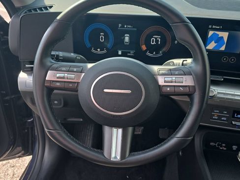 Used 2025 Hyundai Kona SEL FWD image 23