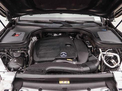 Used 2022 Mercedes-Benz GLC 300 image 27