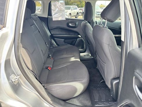 Used 2019 Jeep Compass Sport image 23