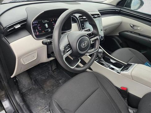 Used 2023 Hyundai Tucson SE image 10