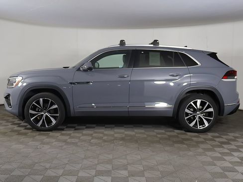 Used 2024 Volkswagen Atlas Cross Sport SEL Premium R-Line AWD/4WD image 21