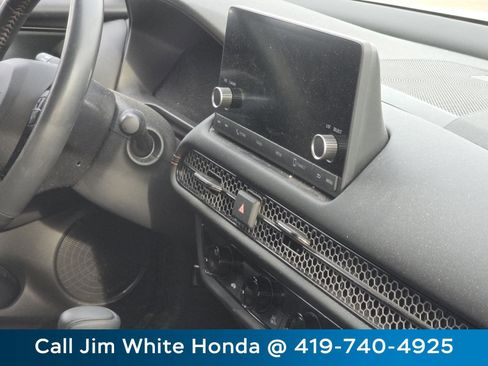 Certified 2024 Honda HR-V Sport image 17
