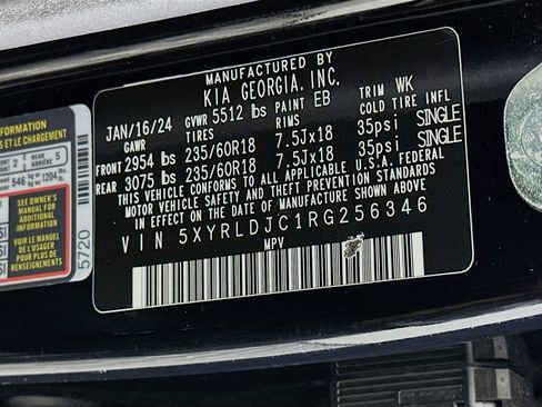 Used 2024 Kia Sorento S image 12