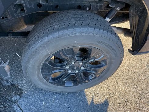 Used 2023 Ford F150 Lariat w/ Equipment Group 502A High image 11