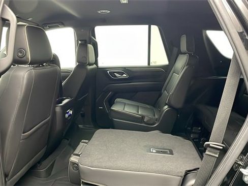 Certified 2022 GMC Yukon SLT w/ SLT Luxury Package image 30