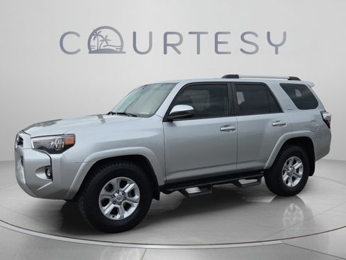 Certified 2022 Toyota 4Runner SR5 RWD image 1